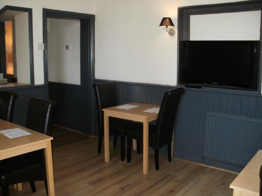 The Crown Inn Keynsham Exterior foto